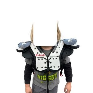 Riddell Warrior IIx youth small football shoulder pad fits 11"-12"